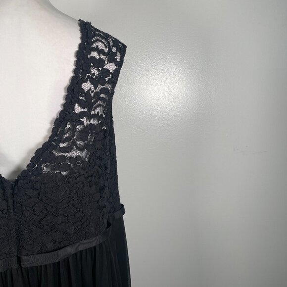David's Bridal Black Round Neck Lace Bodice Mesh Skirt Sleeveless Dress Size 20 - Picture 10 of 15